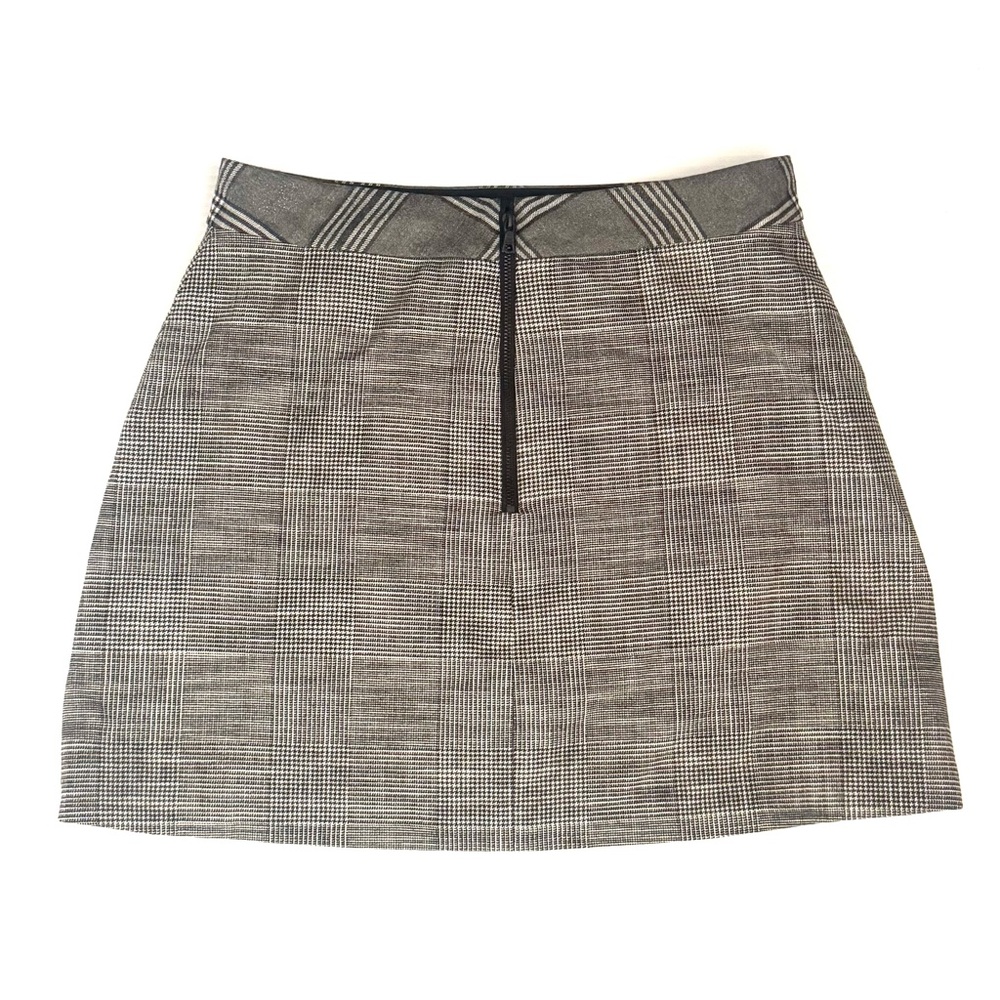 Alice + Olivia Lennon Plaid Wrap Mini Skirt Gray Size 6 - Picture 5 of 9